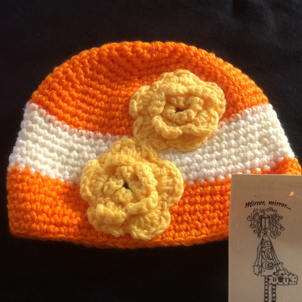 NWT Child’s Crochet Flower Hat